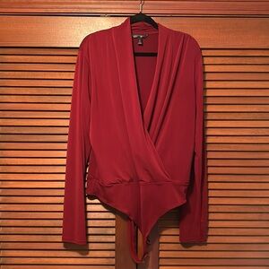 Banana Republic Maroon Red Long Sleeve Deep V Bodysuit Top XL T Tall